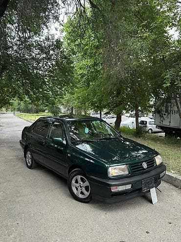 cl: Volkswagen Vento: 1996 г., 1.8 л, Механика, Бензин, Седан — 5