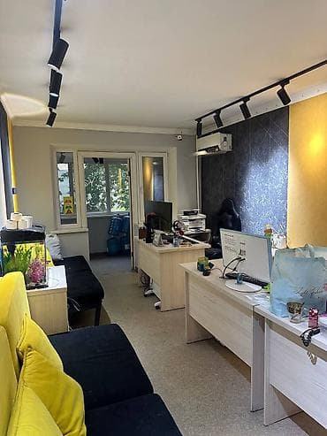 Недвижимость: 3 комнаты, 58 м², 104 серия, 1 этаж, Дизайнерский ремонт — 2
