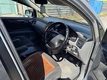 ли 9 авто: Toyota Ipsum: 2003 г., 2.4 л, Автомат, Газ, Минивэн — 9