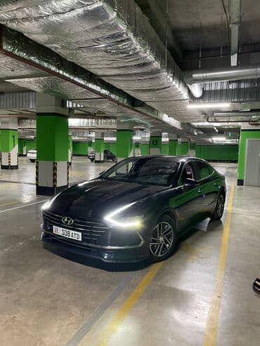 Hyundai Sonata: 2019 г., 2 л, Автомат, Бензин, Седан