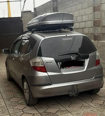 golf v: Honda Jazz: 2009 г., 1.3 л, Автомат, Бензин, Хэтчбэк — 6