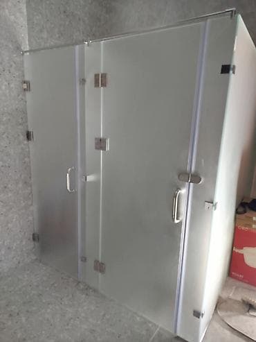 перепе: Перегородки и кабины для душевых из закалённого стекла УСТАНОВКА — 7