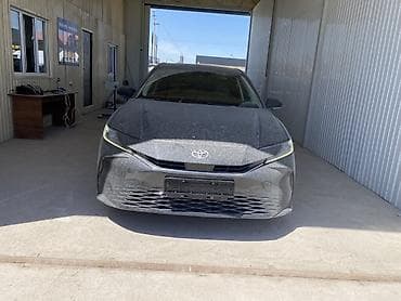Toyota: Toyota Camry: 2024 г., 2 л, Гибрид, Седан — 1