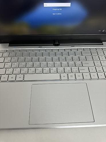 magicbook 14: Ноутбук серебристого цвета - RAM:8 GB, Intel(R) CORE (TM) i5 SSD — 9