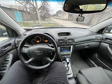 lada 4x4: Toyota Avensis: 2004 г., 2 л, Типтроник, Бензин, Хэтчбэк — 3