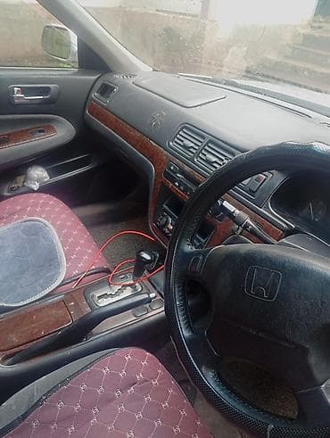 джели авто: Honda Saber: 1998 г., 2 л, Автомат, Бензин, Седан — 5