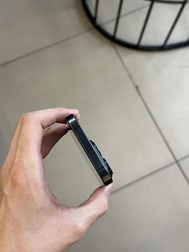 iphone qq: IPhone 15 Pro, Б/у, 256 ГБ, Black Titanium, Защитное стекло, Чехол, В рассрочку, 87 % — 5