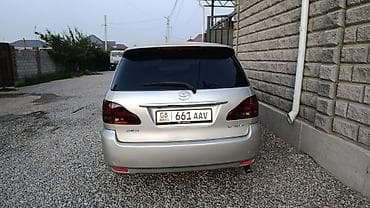 sprinter 2 7: Toyota Ipsum: 2003 г., 2.4 л, Автомат, Бензин, Минивэн — 3