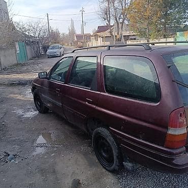 Ford Escort: 1993 г., 1.8 л, Кол менен иштөөчү, Бензин, Универсал — 5