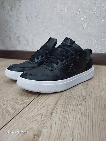 jordan 4: Кроссовки Adidas, ОРИГИНАЛ, р 40. В отличном состоянии. Коробка — 6