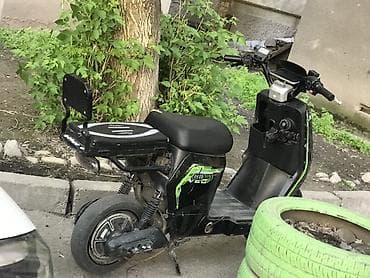 одежда в рассрочку: Китайский скутер, максимальная скорость 60 км/ч, запас хода 110км, все — 4