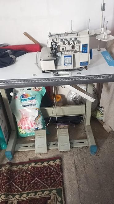 Сулуулук салондору: Тикмечи Түз тигиш тигүүчү машина — 1