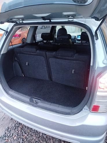 коврик: Toyota WISH: 2003 г., 1.8 л, Автомат, Универсал — 6