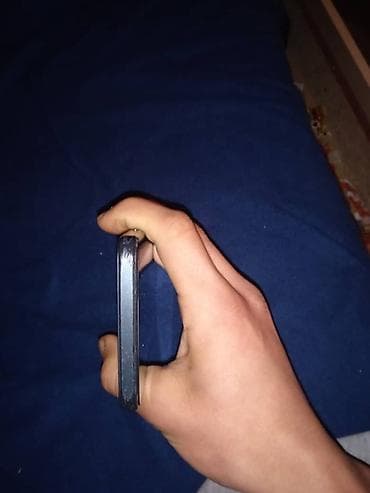 планшет таб а: Realme C30, Б/у, 64 ГБ, цвет - Бежевый, 2 SIM — 3