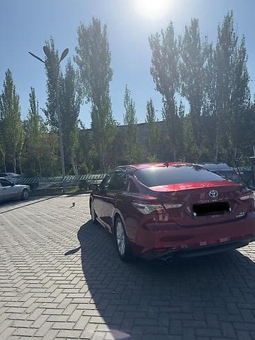 Продажа авто: Toyota Camry: 2018 г., 2.5 л, Вариатор, Гибрид, Седан — 6