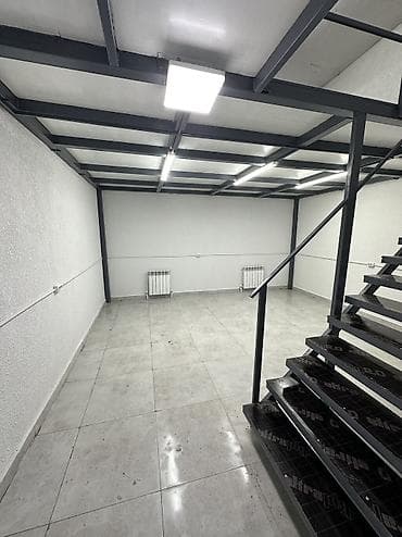 Недвижимость: Аренда офисов, 50 м², В жилом комплексе, С отдельным входом, С отдельным сан узлом — 1
