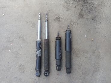 кузовной домкрат: Комплект амортизаторов Lexus — 4