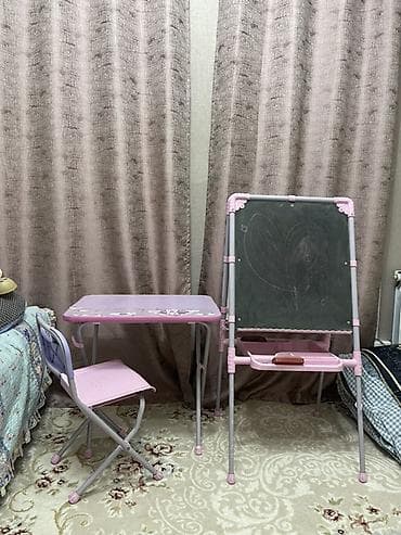 детские парта и стул: Комплект детского стола и стула — 1