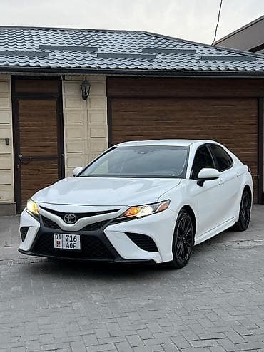 corolla 2016: Toyota Camry: 2018 г., 2.5 л, Автомат, Бензин, Седан — 6