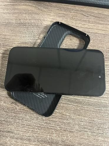 Продаю iPhone 14pro ФИОЛЕТОВЫЙ не черный ЦВЕТ есть одна царапина