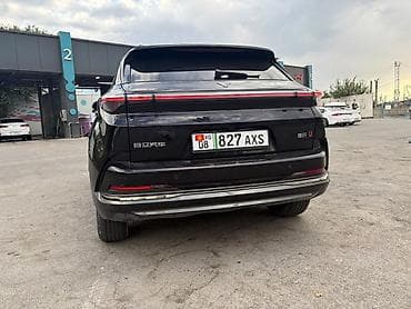 mini v: Hozon Neta U: 2023 г., 0.1 л, Автомат, Электромобиль, Кроссовер — 5