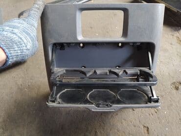 купить дом в новопавловке: Toyota Land Cruiser 100 задняя крышка подлокотника, Тойота Ленд Крузер — 2