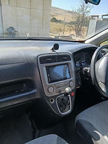 Продажа авто: Honda Stream: 2000 г., 1.7 л, Автомат, Универсал — 3