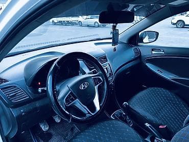 golf 1: Hyundai Solaris: 2015 г., 1.4 л, Ручные, Бензин, Седан — 10