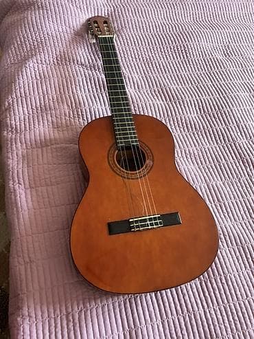 маленький гитара: Классическая шестиструнная гитара 4/4 - Тип: классическая (нилоновые — 3