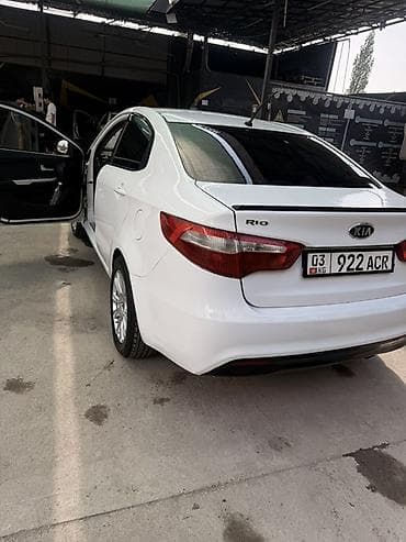 Kia Rio: 2012 г., Механика, Бензин, Седан