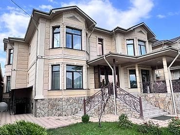 Дома: 🏡 🔥 Срочно продается двухэтажный дом в Арча-Бешике! 🔥 📍 Первая линия — 1