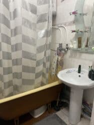 сниму 3х комнатную квартиру: 3 комнаты, 72 м², 106 серия улучшенная, 2 этаж, Косметический ремонт — 8