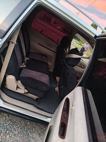 матор спринтера: Toyota Ipsum: 2001 г., 2 л, Автомат, Бензин, Минивэн — 8
