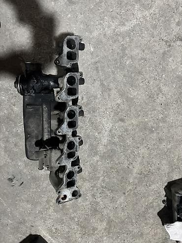 двигатель beams: Коллектор Mercedes-Benz — 4