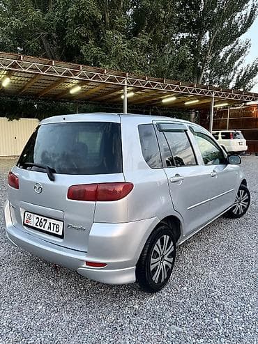Mazda Demio: 2003 г., Хэтчбэк — 9