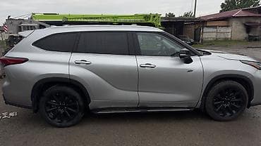 Toyota Highlander: 2023 г., 2.5 л, Автомат, Бензин, Кроссовер — 9