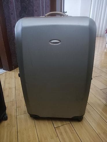 чемоданы по низким ценам: Чемодан, Материал: Пластик, Большой (более 70 л), На колесах — 9