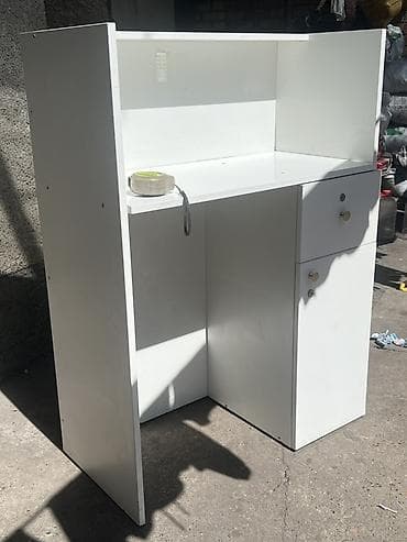 Офисные столы: РЕСЕПШЕН 6500с Б/У 
Материал:ЛДСП 1м10см. 80см. 40см — 2