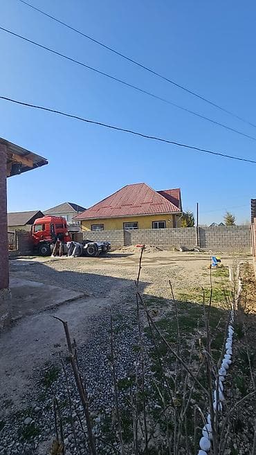 ремонт домов: Дом с участком. 4,5 соток алдында кенен место бар башка уй салам — 4