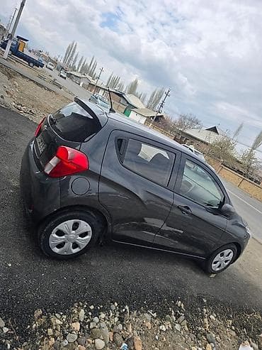 машины цены: Chevrolet Spark: 2017 г., 1 л, Вариатор, Бензин, Хэтчбэк — 4