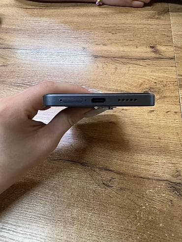 macbook m4: Poco Б/у, цвет - Синий — 4