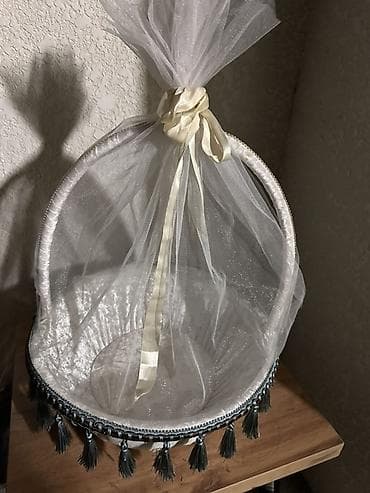 с кованную вазу цветами: Корзина — 3