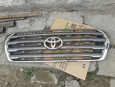 сиденья toyota: Решетка радиатора Toyota Оригинал — 4