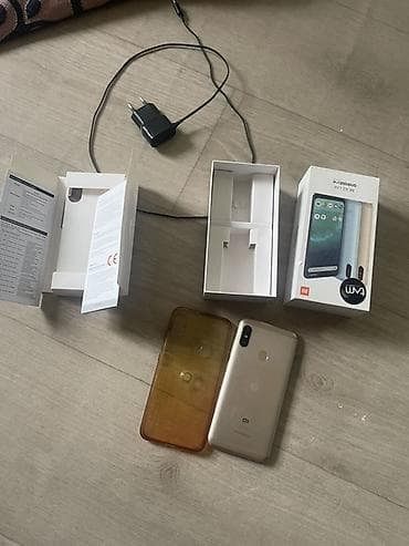 рамка фото: Xiaomi, Mi A2 Lite, 32 ГБ, цвет - Золотой, 2 SIM — 1
