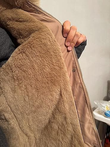 helly hansen: Пуховик, По колено, Китай, С капюшоном, S — 7