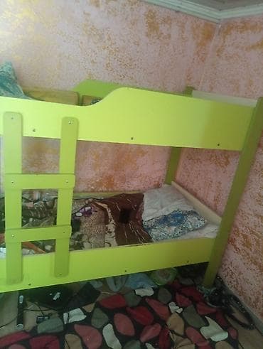 bunk bed: Двухъярусная детская кровать с лестницей.размер 1.155 стоимость 5500 — 1
