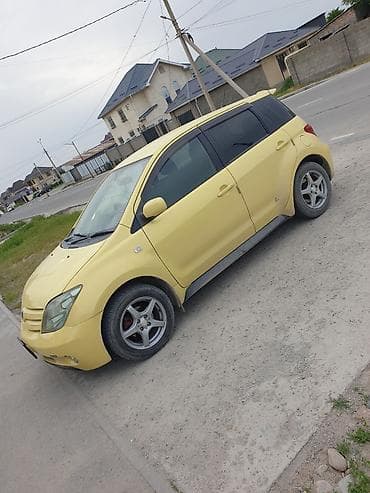 Toyota Ist: 2003 г., 1.5 л, Автомат, Бензин, Хэтчбэк — 2