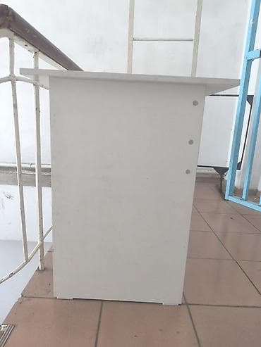 канцелярия: Офисный стол, Нерегулируемый, цвет - Белый, Прямоугольный, ЛДСП — 1