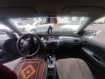 торпедо: Mitsubishi Lancer: 2005 г., 1.6 л, Механика, Бензин, Седан — 1