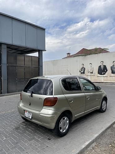 Toyota Vitz: 2002 г., 1 л, Автомат, Бензин, Хэтчбэк — 4